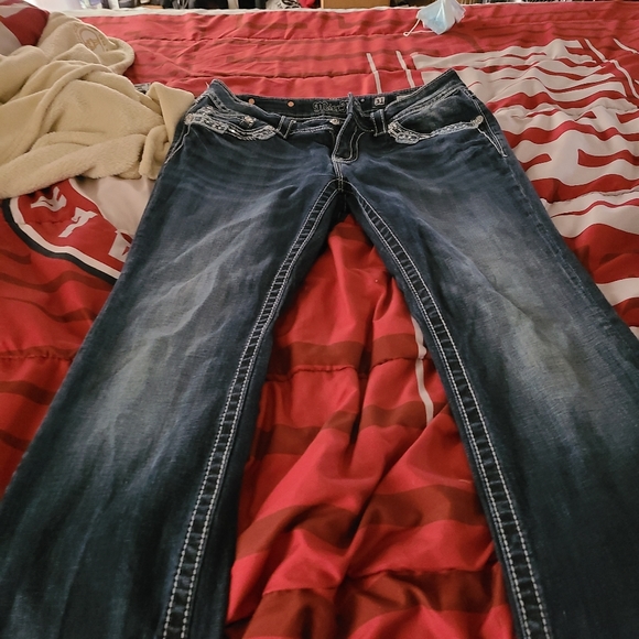 Jeans - Picture 2 of 5